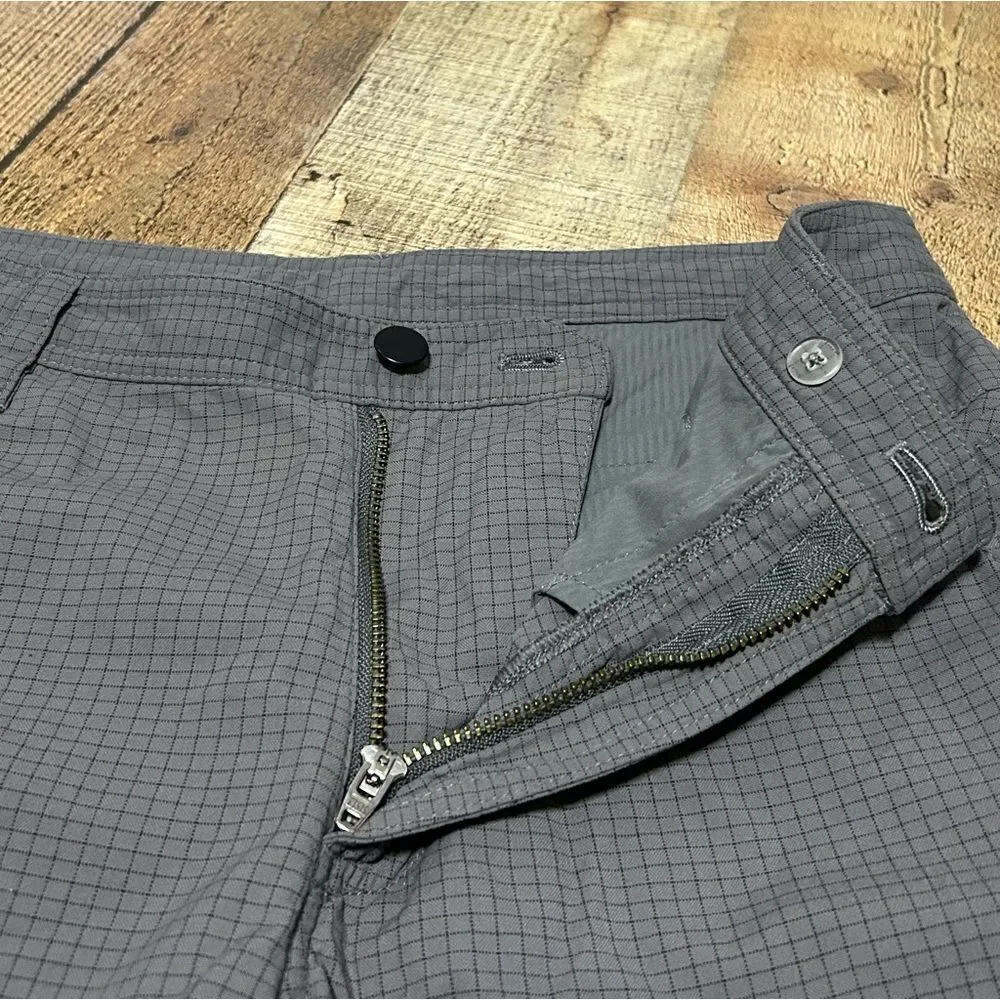 Lululemon kahuna gray grid shorts size 32